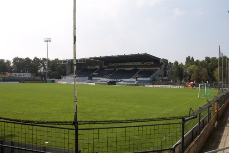 stadion1.jpg