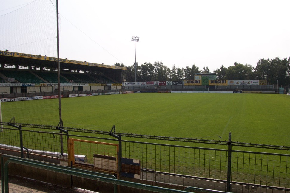 stadion3.jpg
